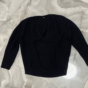 Uniqlo Women's Black V-Neck Sweater